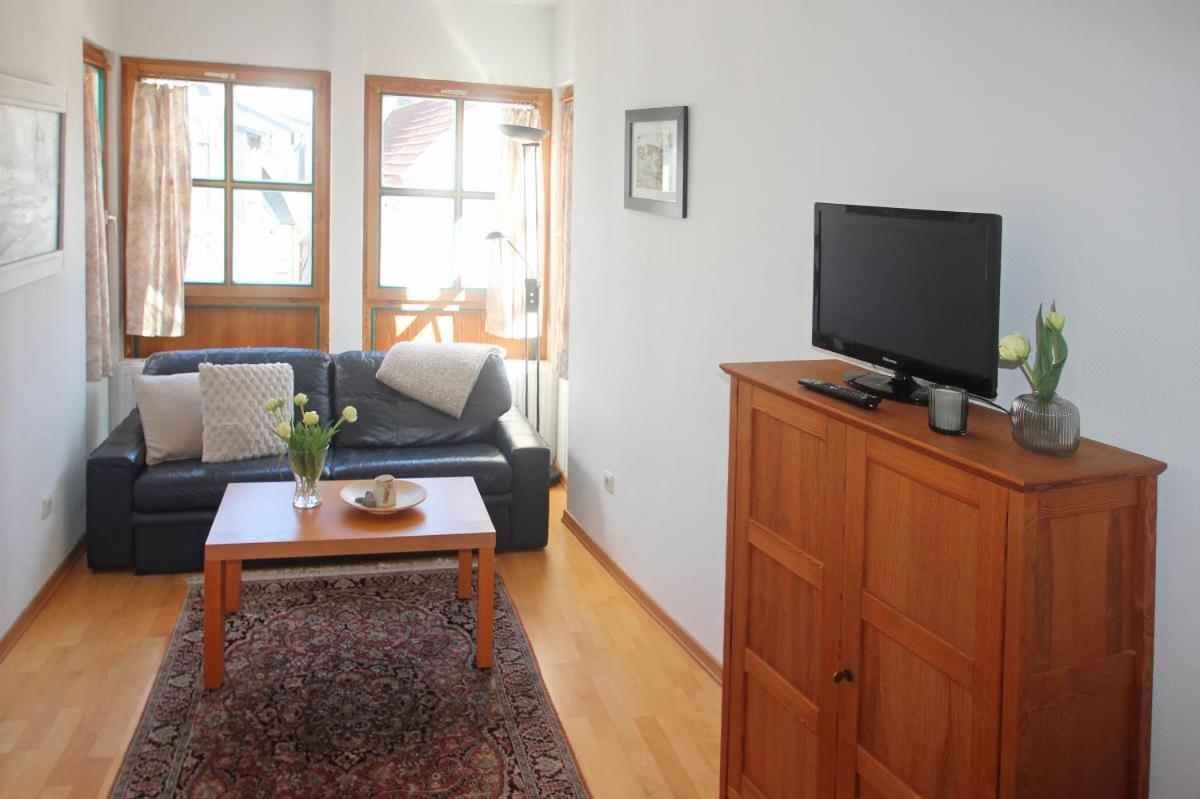 Apartment App. Deck 5, Idyll. Innenhof Rostock